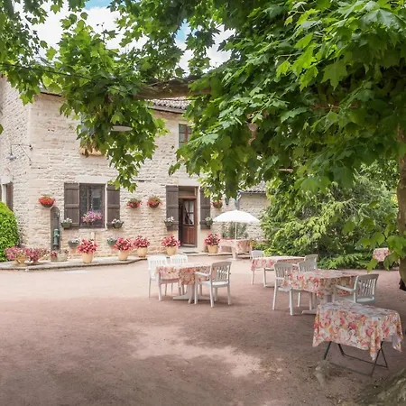 Et Les Platanes Hotel 3*