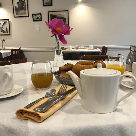 Et Les Platanes Hotel